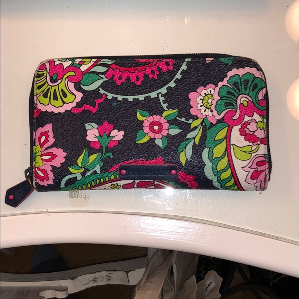 Vera Bradley Wallet - Picture 1 of 3